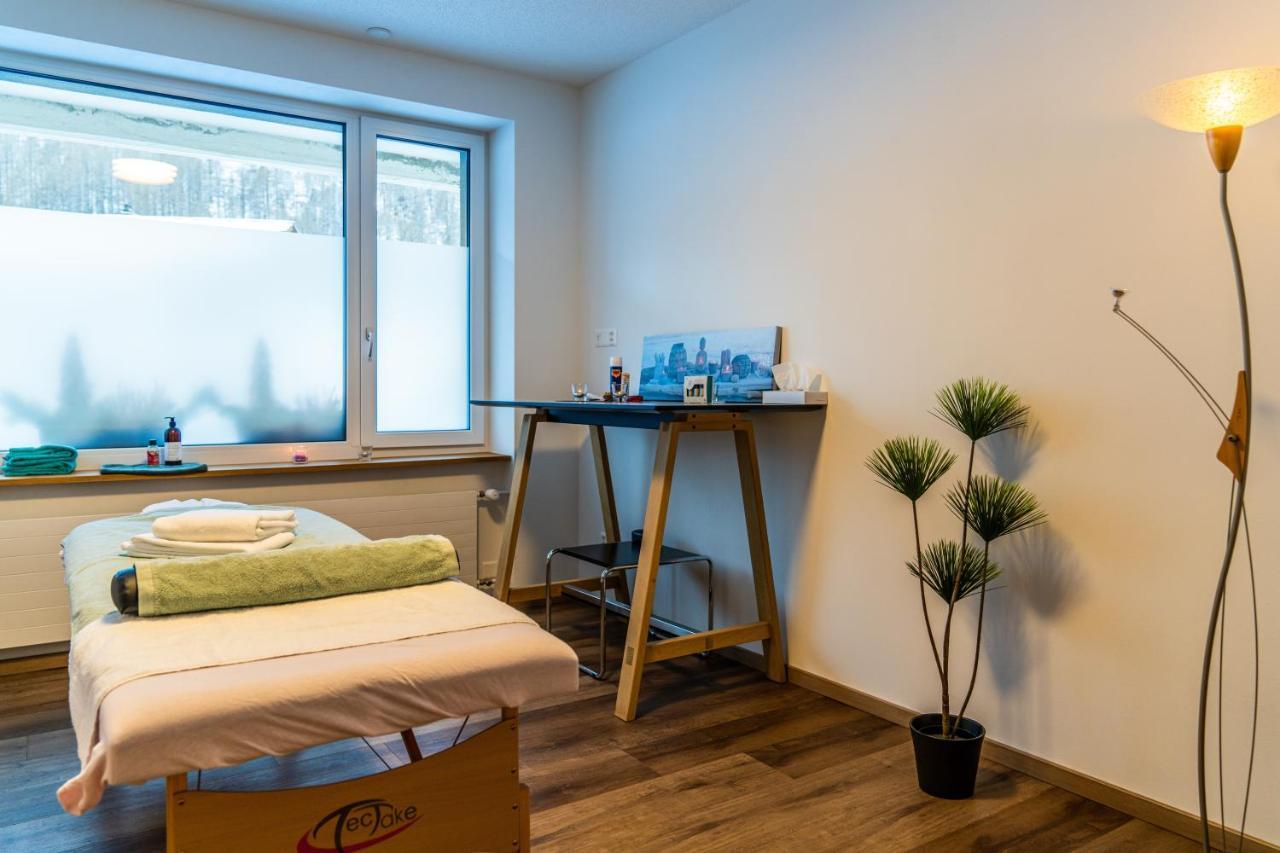 Hotel Kristall Saas-Almagell Extérieur photo